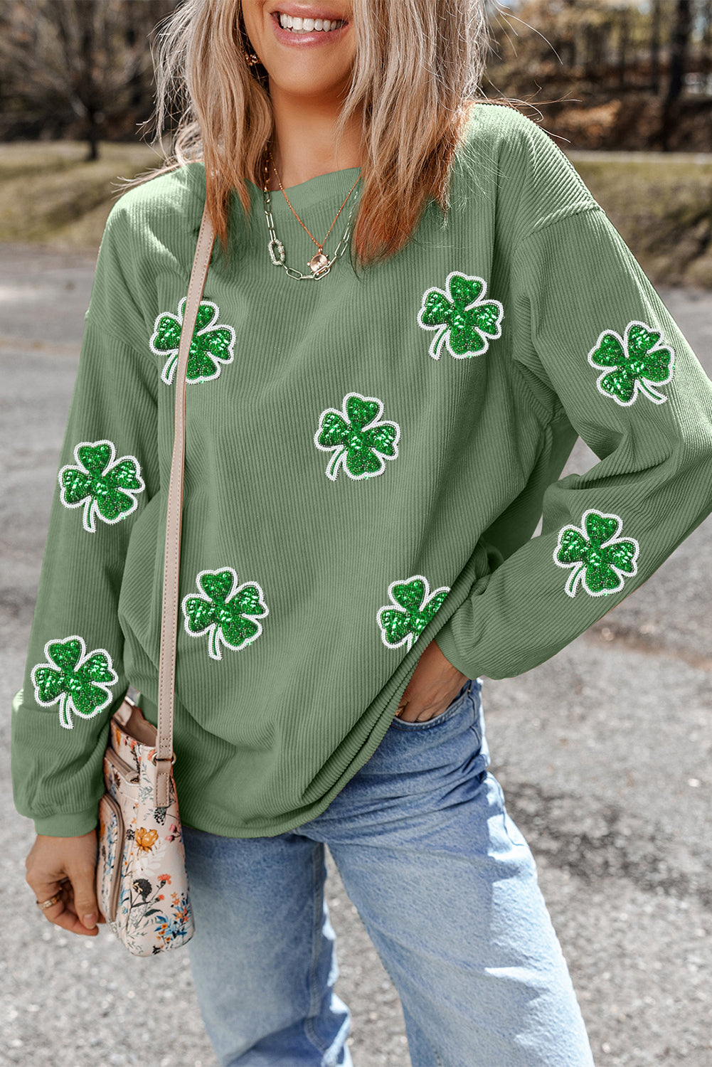 Ribbed Four Leaf Clover Graphic St. Patricks Pullover Sweatshirt | Grass Green