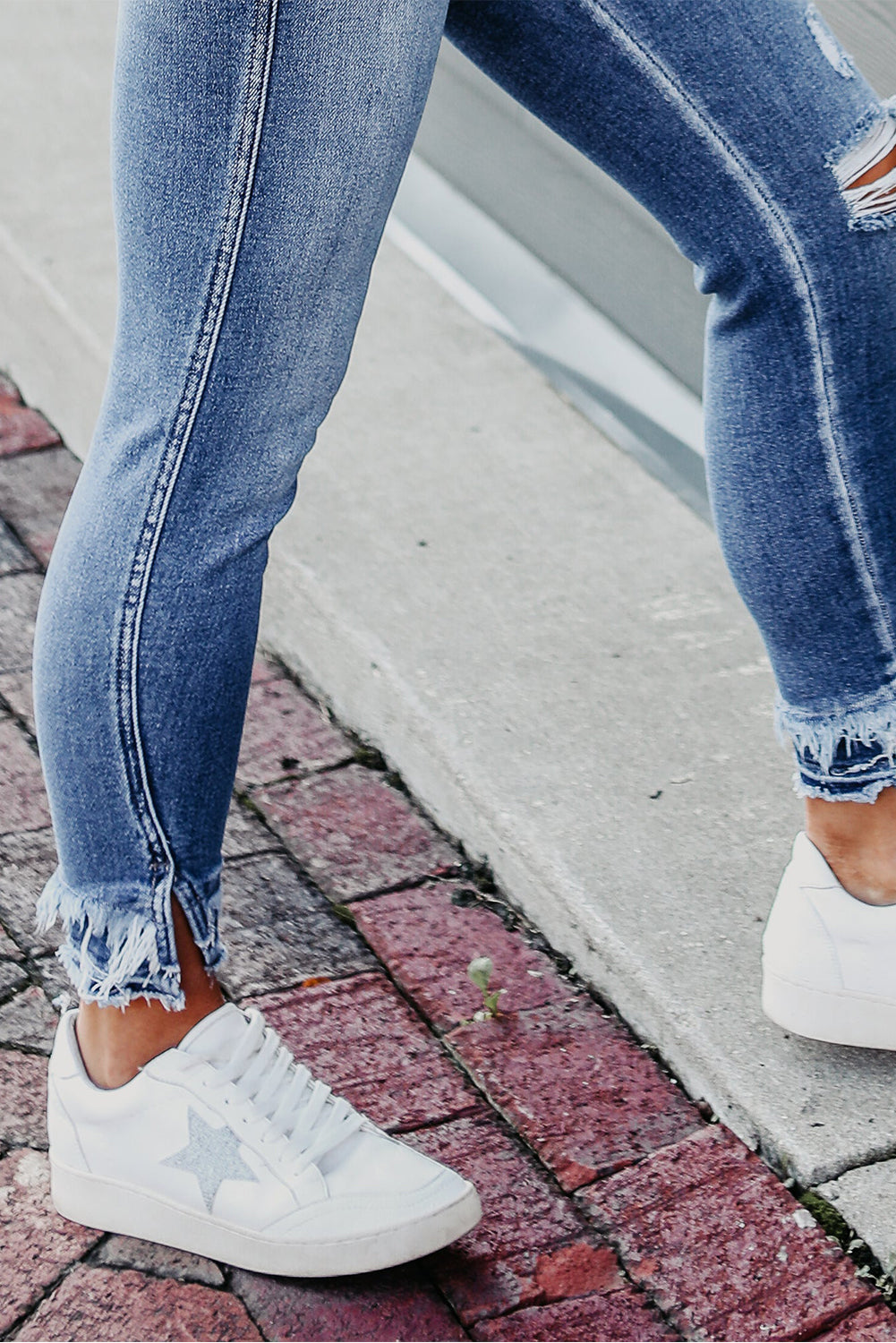 Distressed Frayed Ankle Skinny Jeans | Light Blue