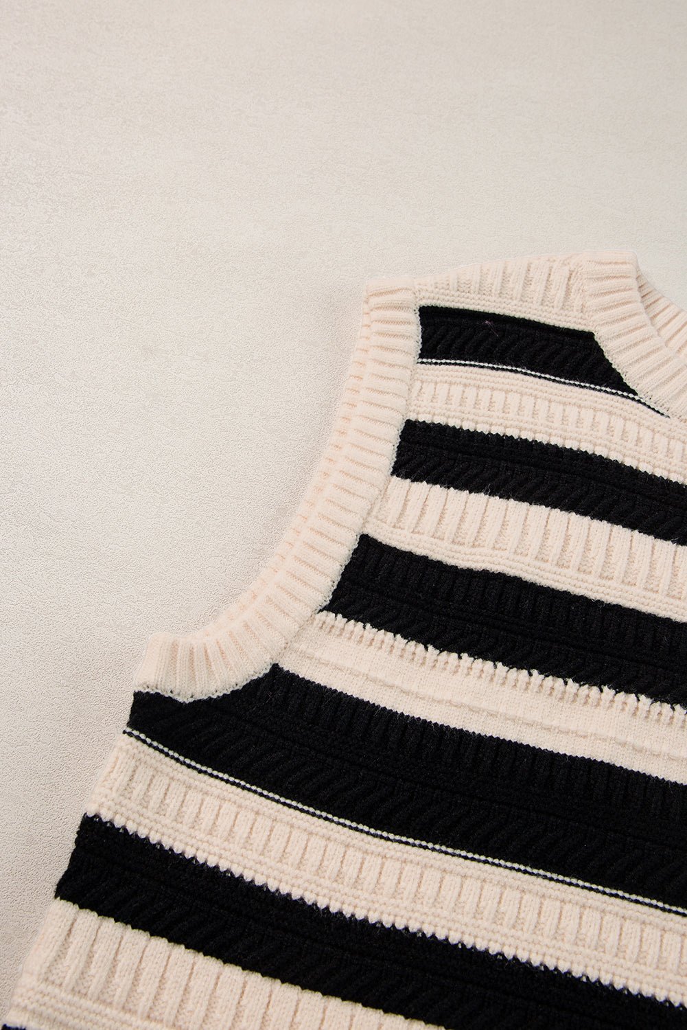 Ribbed Trim Knitted Sweater Vest | Black Stripe