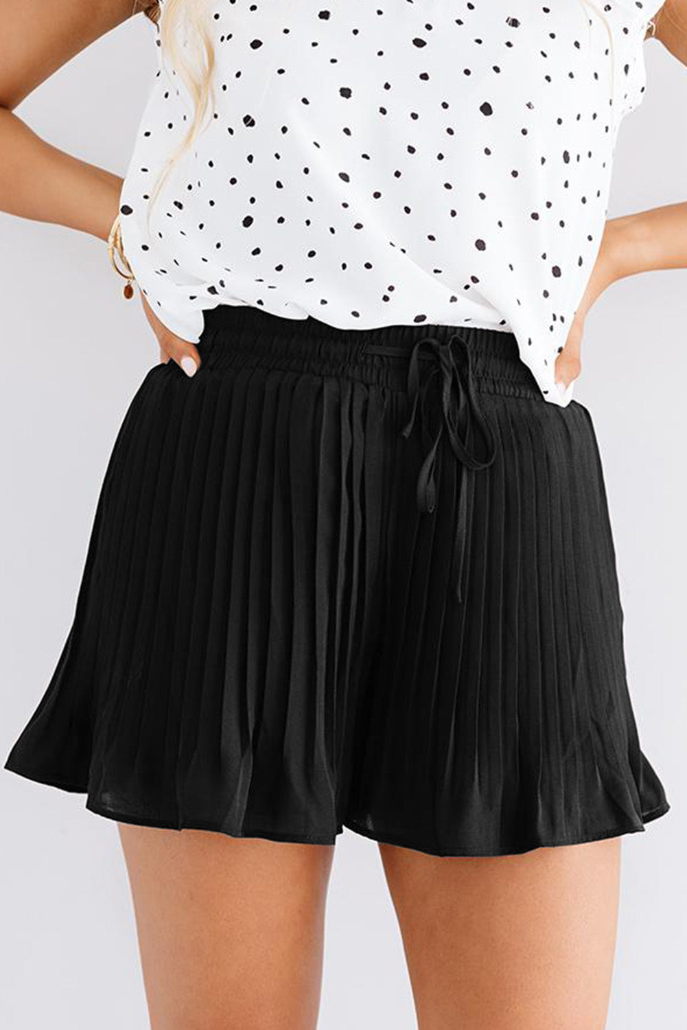 Drawstring Waist Flowy Pleated Shorts | Black