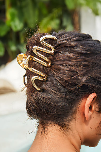 Wave Shaped Plated Alloy Large Hair Clip | Gold