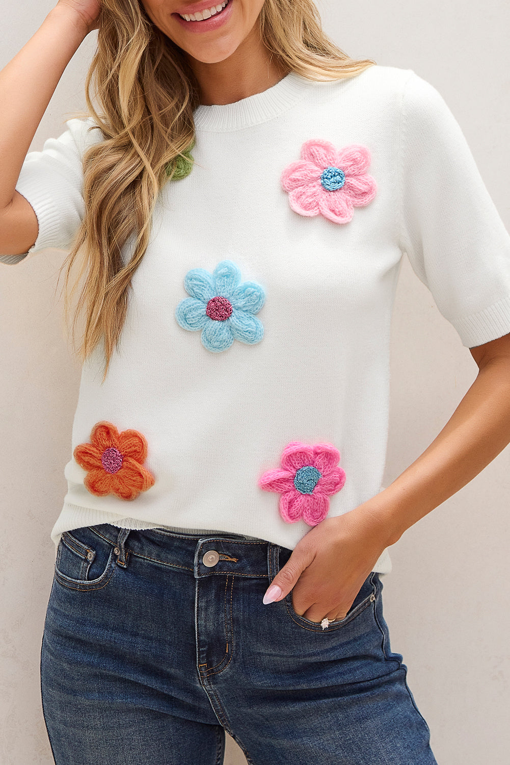 Cute Flower Applique Short Sleeve Sweater | White