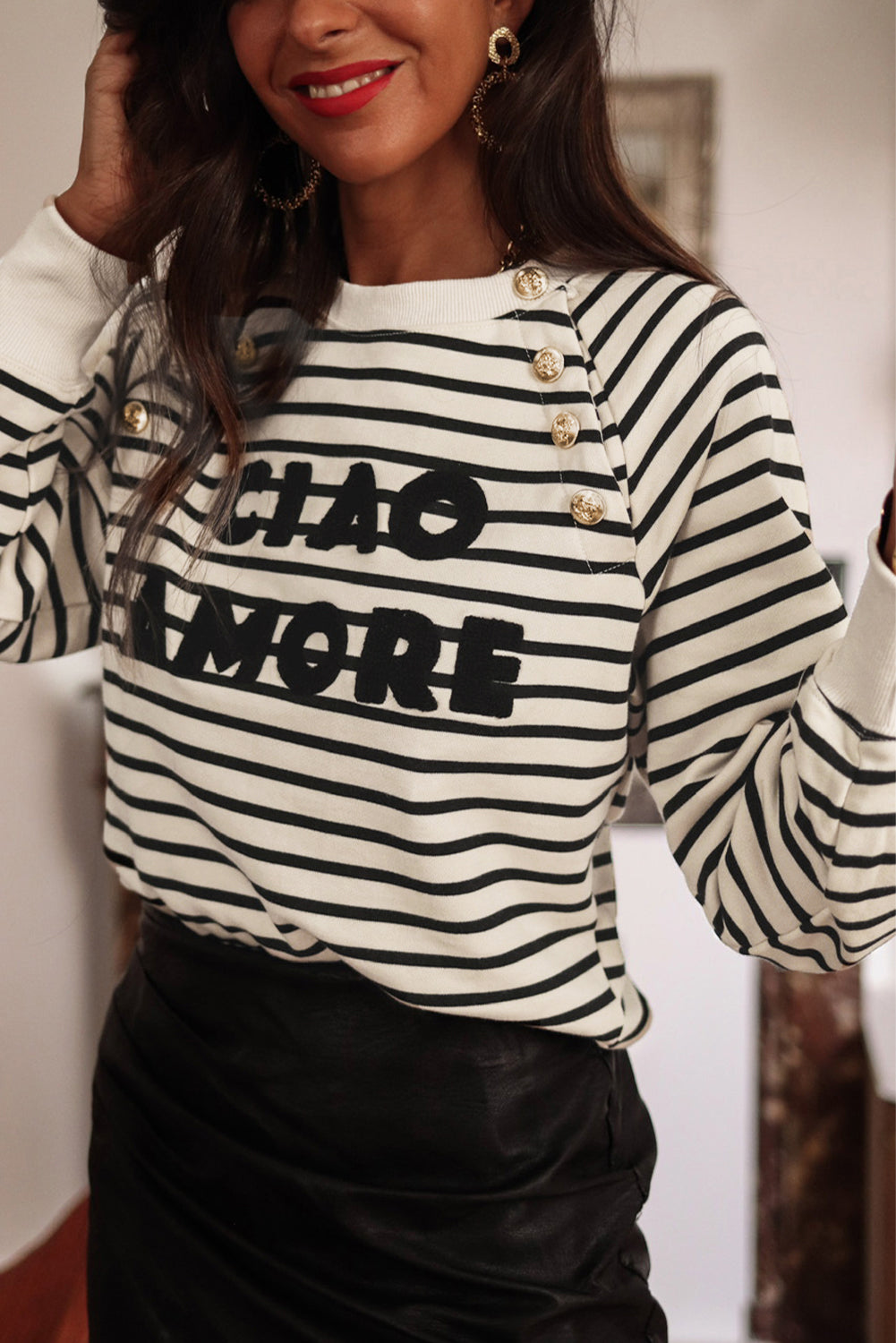 Ciao Amore Graphic Buttoned Pullover Sweatshirt | Black Stripe