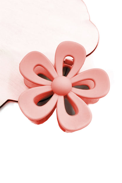 Sweet Hollowed Flower Shape Claw Clip | Light Pink