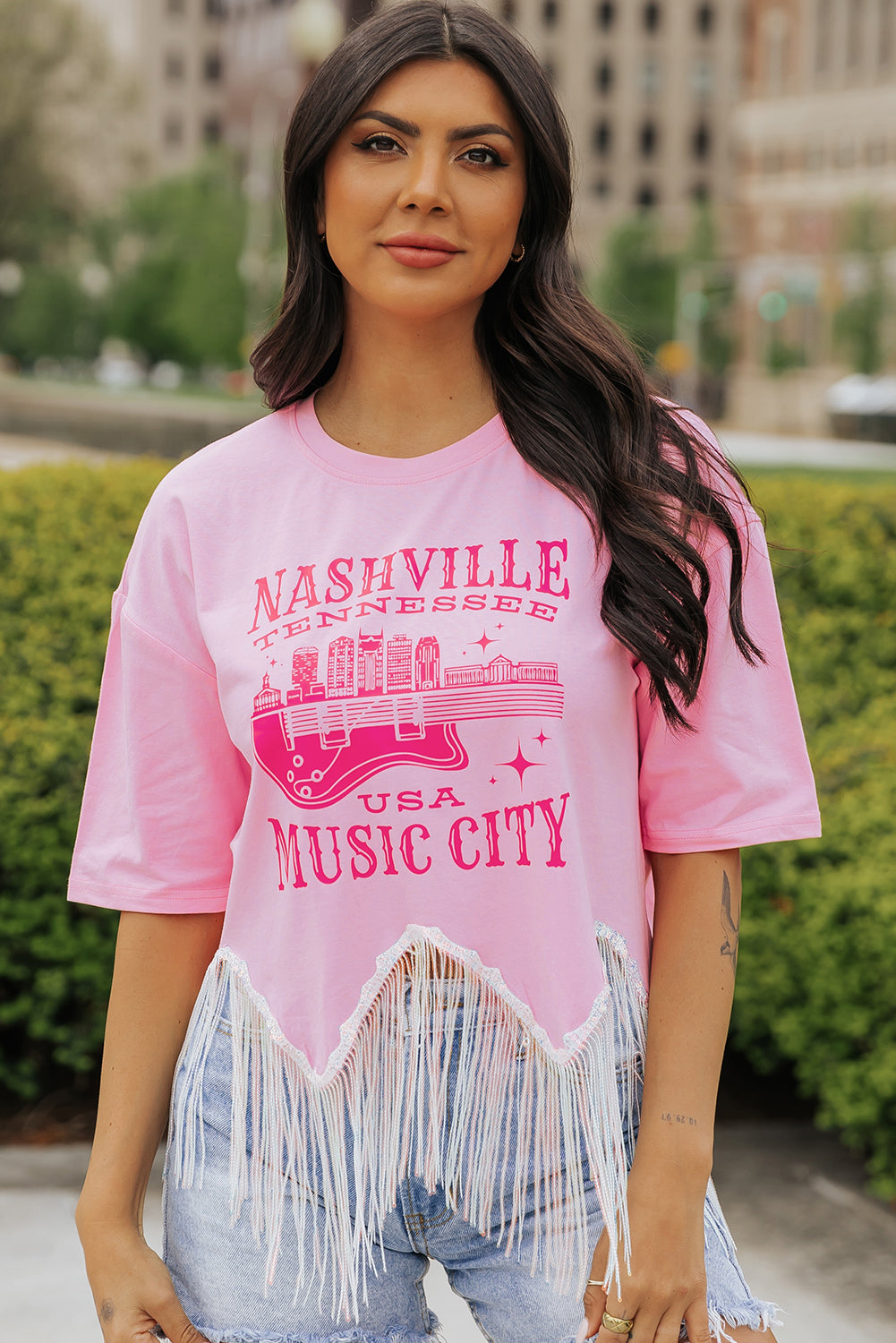 Nashvile Music City Graphic Sequin Fringed Hem Tee | Pink