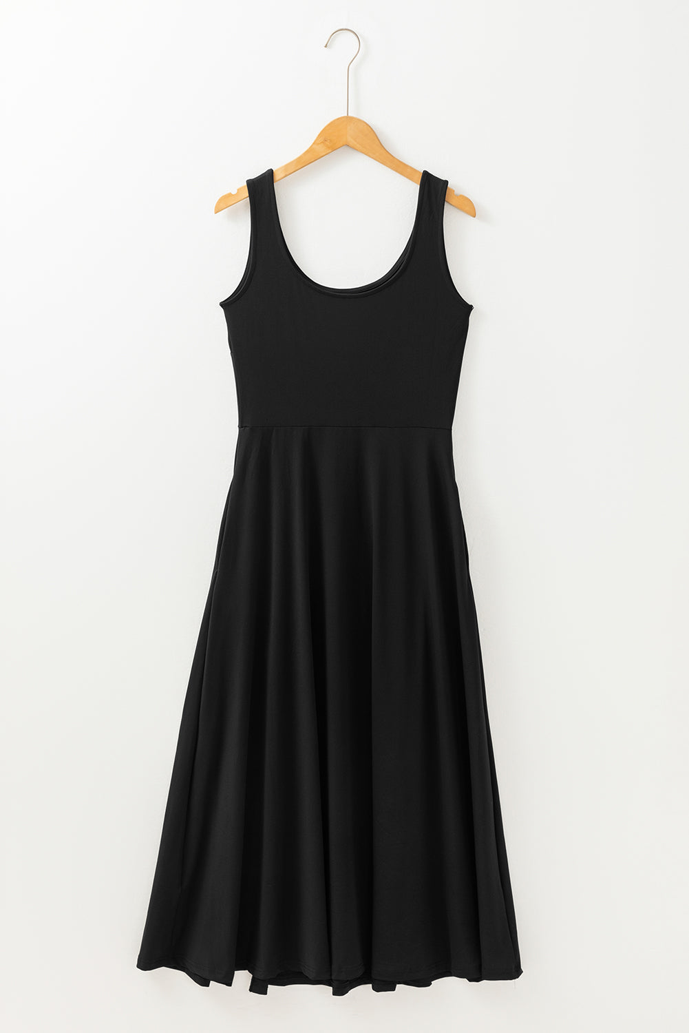 Sleeveless Scoop Neck Flared Split Midi Dress | Black