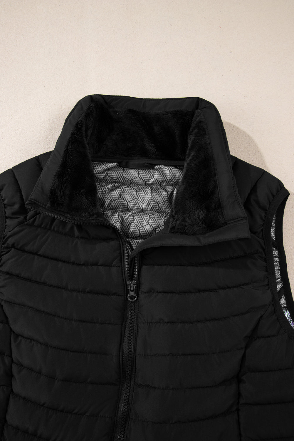 Plush Collared Quilted Zipped Puffer Vest | Black