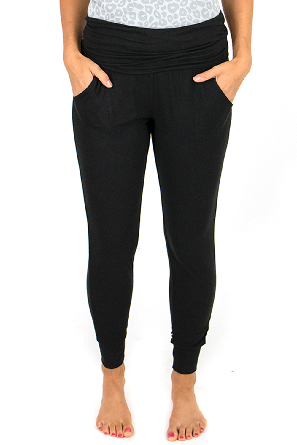 High Waist Pleated Pocket Leggings | Black