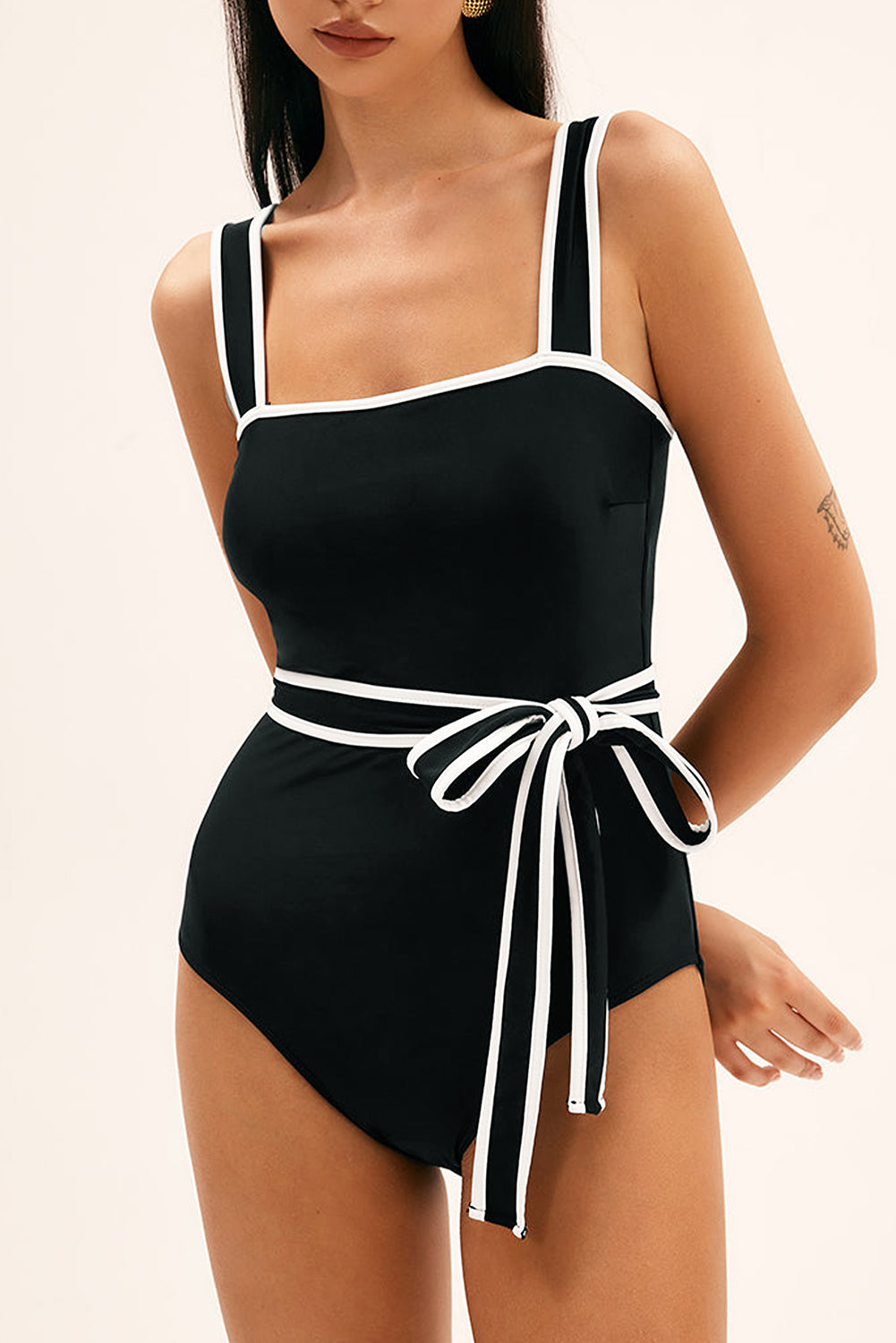 Colourblock Edge Belted One Piece Swimsuit | Black