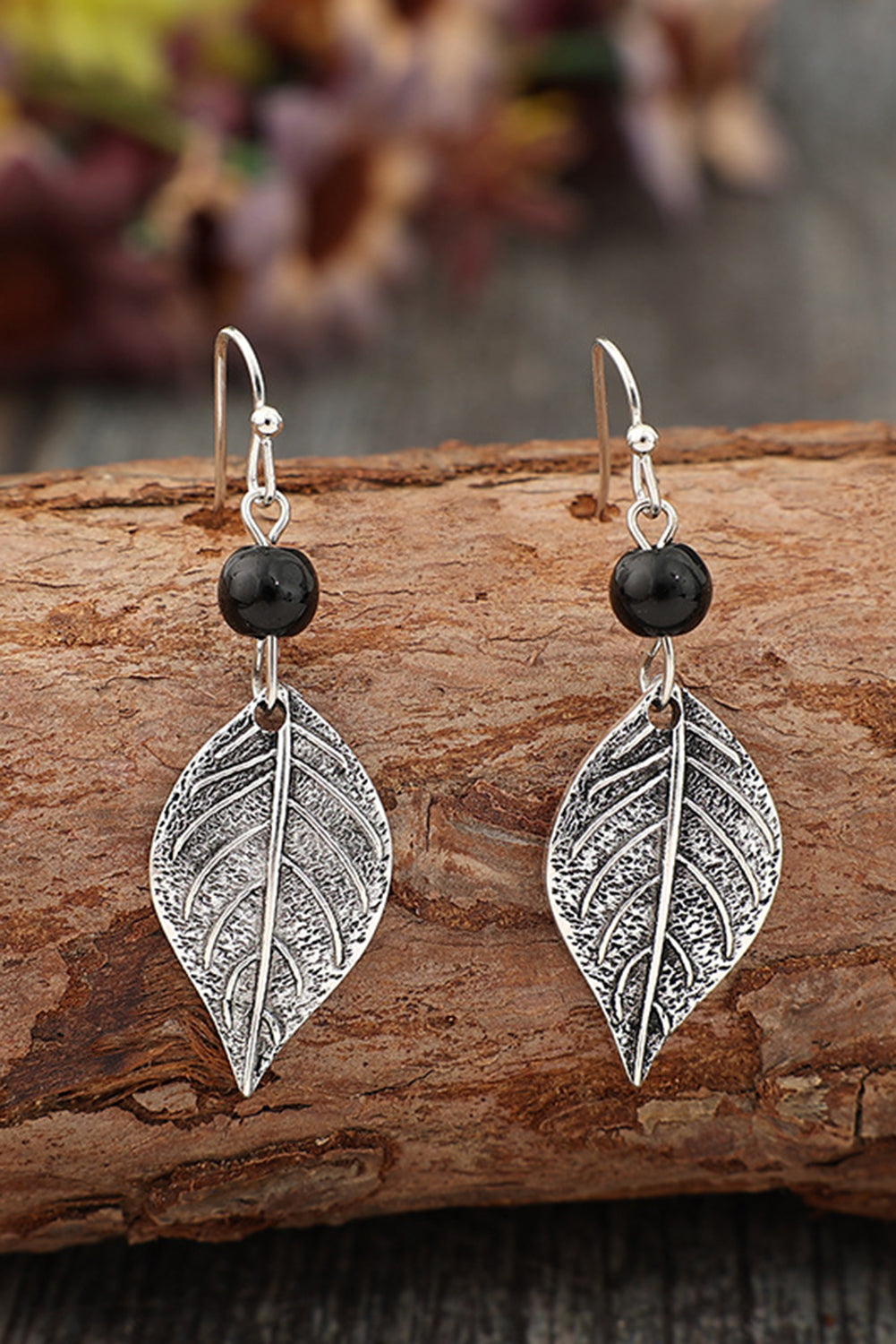 Vintage Leaf Shape Bead Dangle Earrings | Silvery