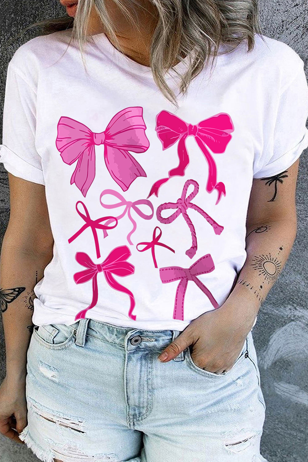 White Diverse Bowknot Printed Crew Neck Plus Size Tee