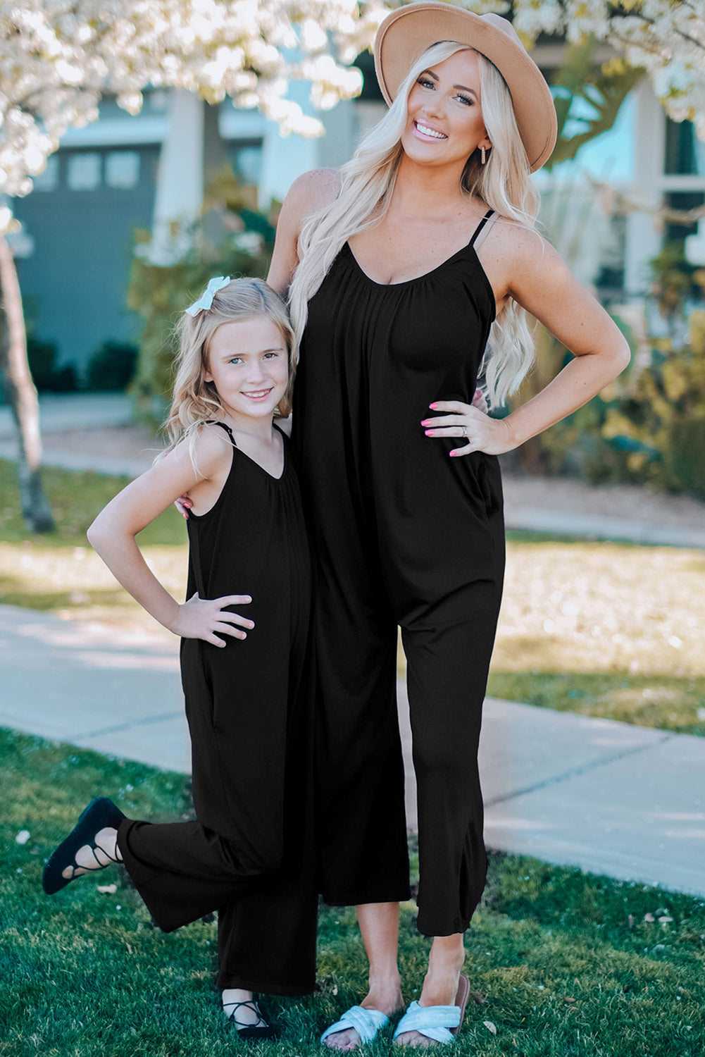 Spaghetti Straps Wide Leg Pocketed Jumpsuits | Black