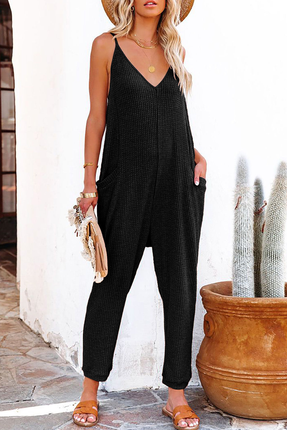 Textured Sleeveless V-Neck Pocketed Casual Jumpsuit | Black