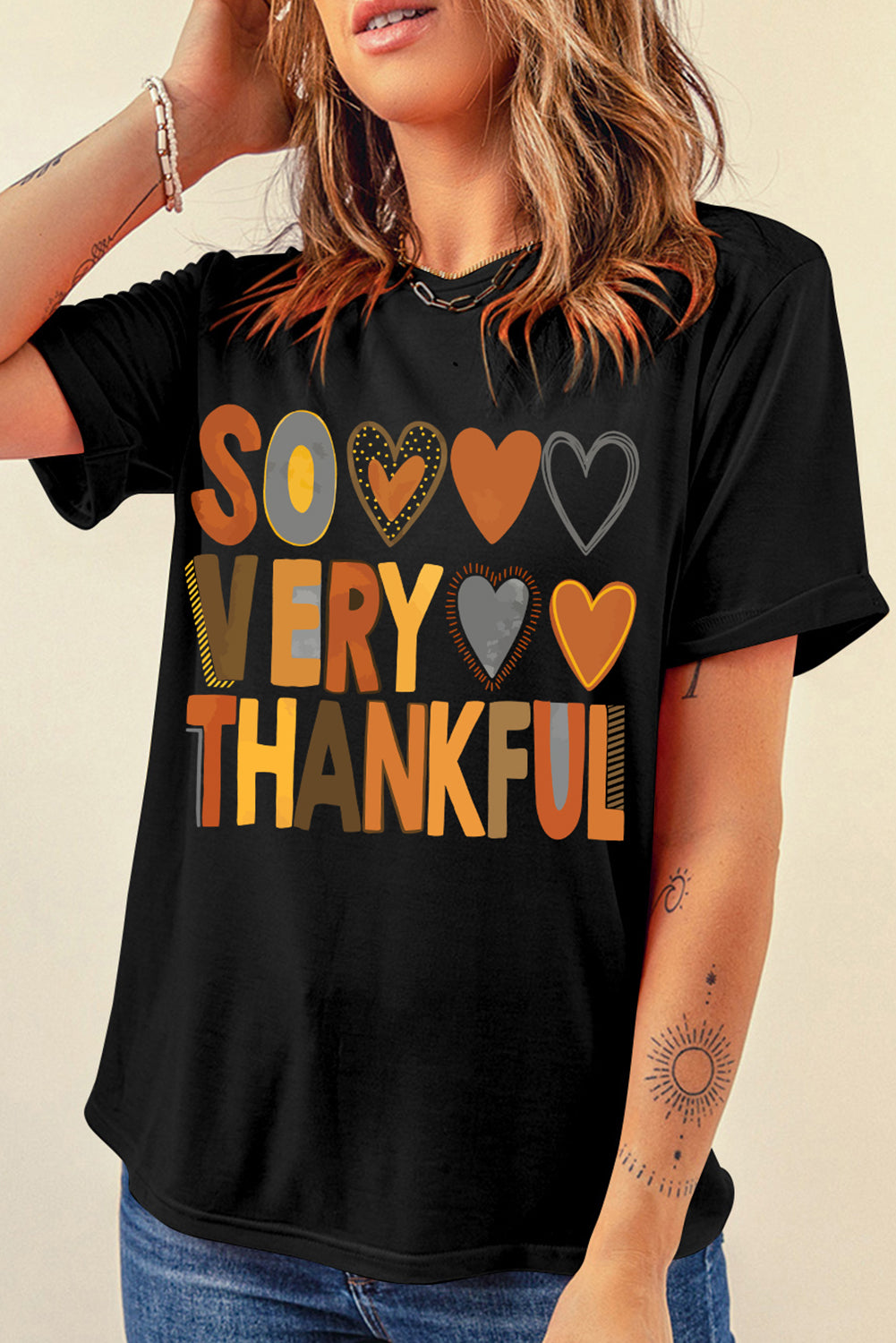 So Very Thankful Heart Printed Crewneck Thanksgiving T Shirt | Black