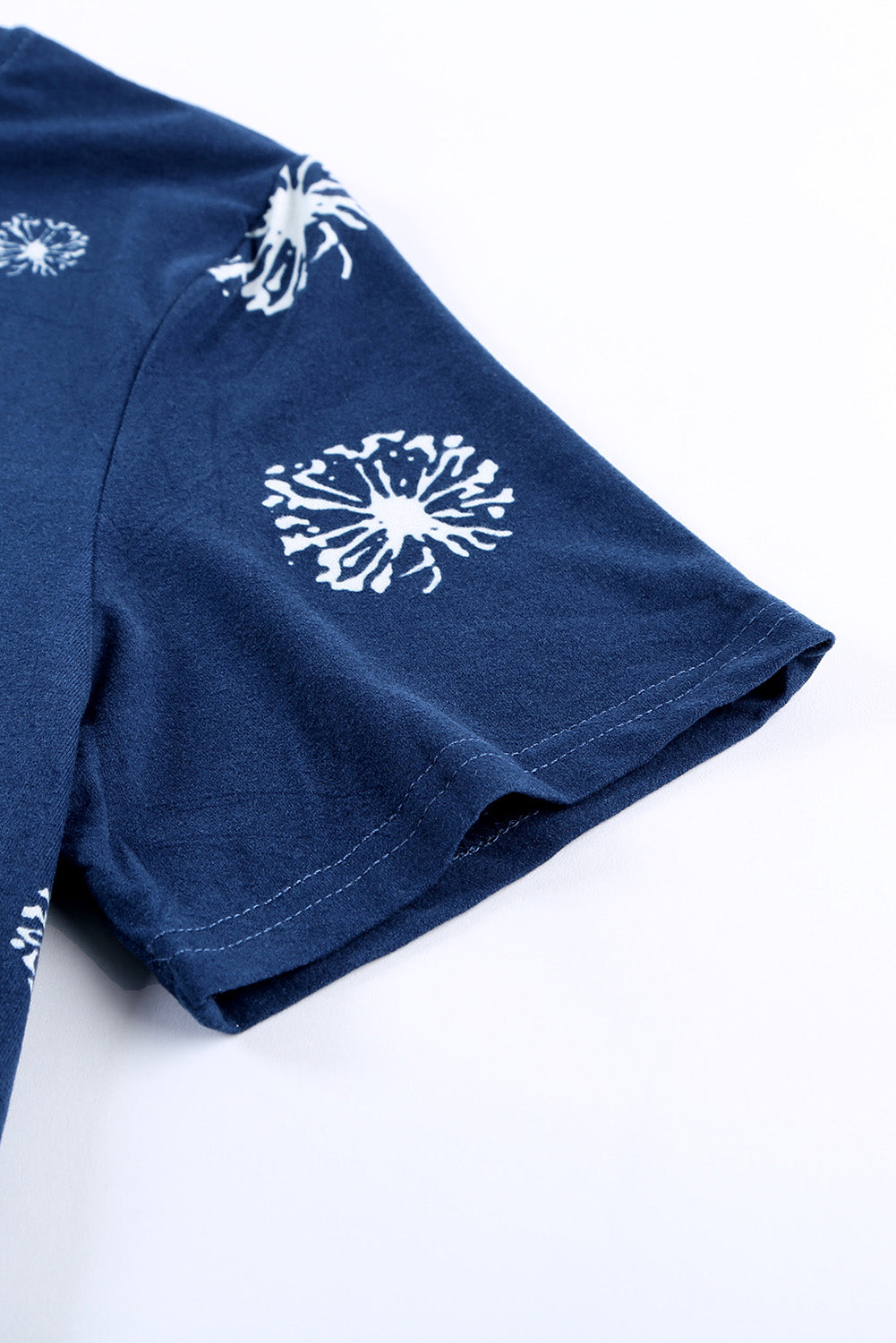 Dandelion Print Crew Neck T-Shirt | Blue