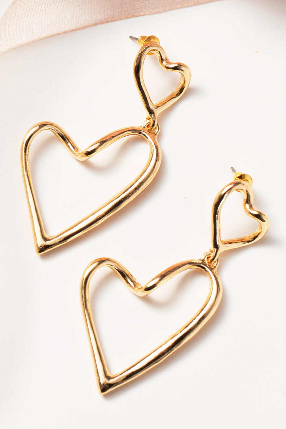 Irregular Heart Shapes Alloy Stud Earrings | Gold