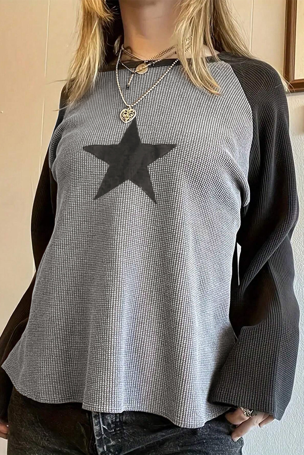 High Waffle Knit Colourblock Star Patch Graphic Raglan Top | High-rise