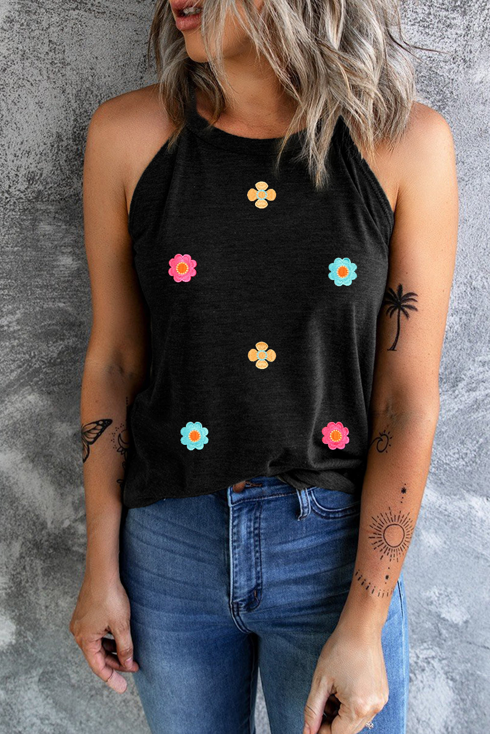 Sweet Floral Embroidery Casual Tank Top | Black