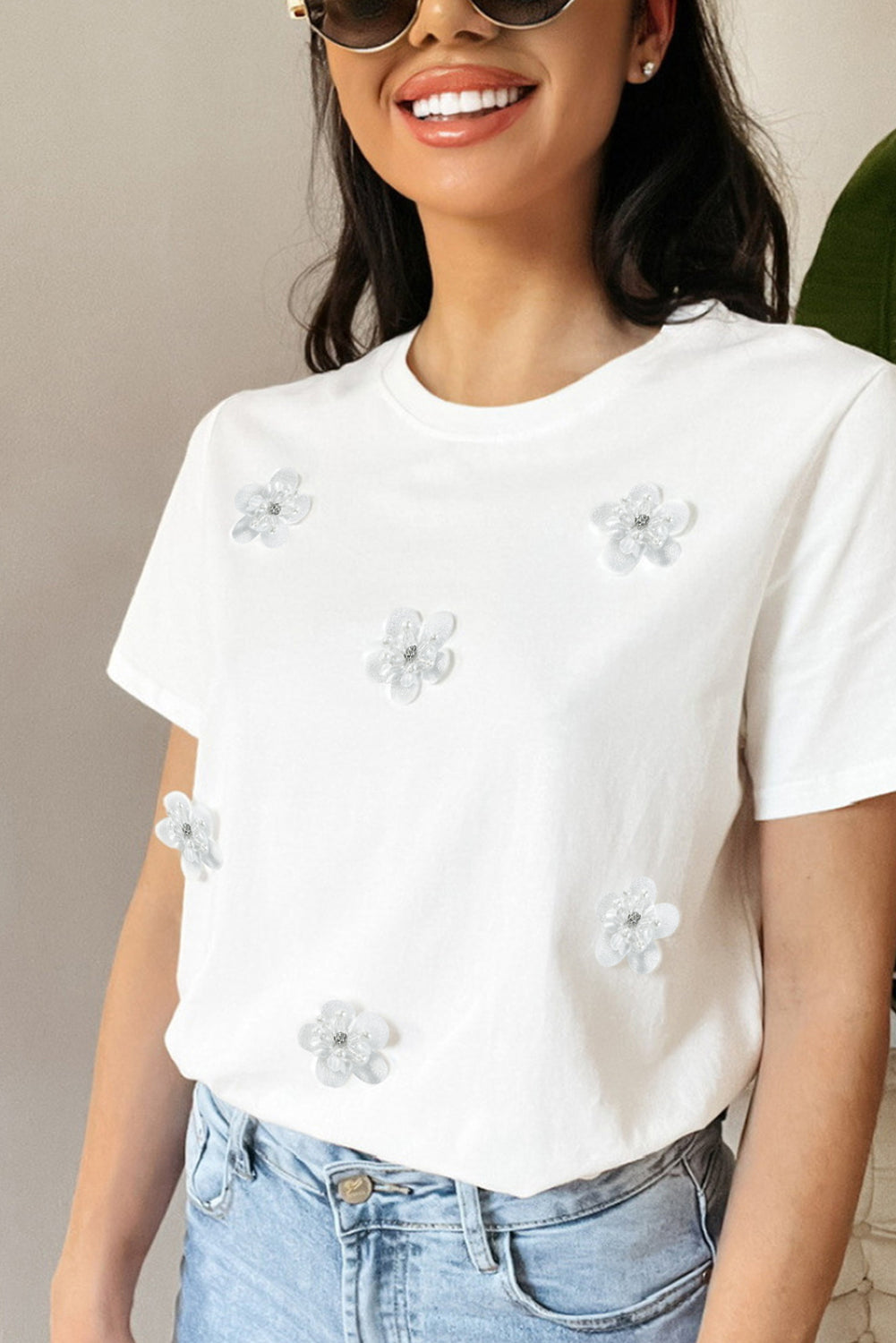 Flower Applique Round Neck T-Shirt | White