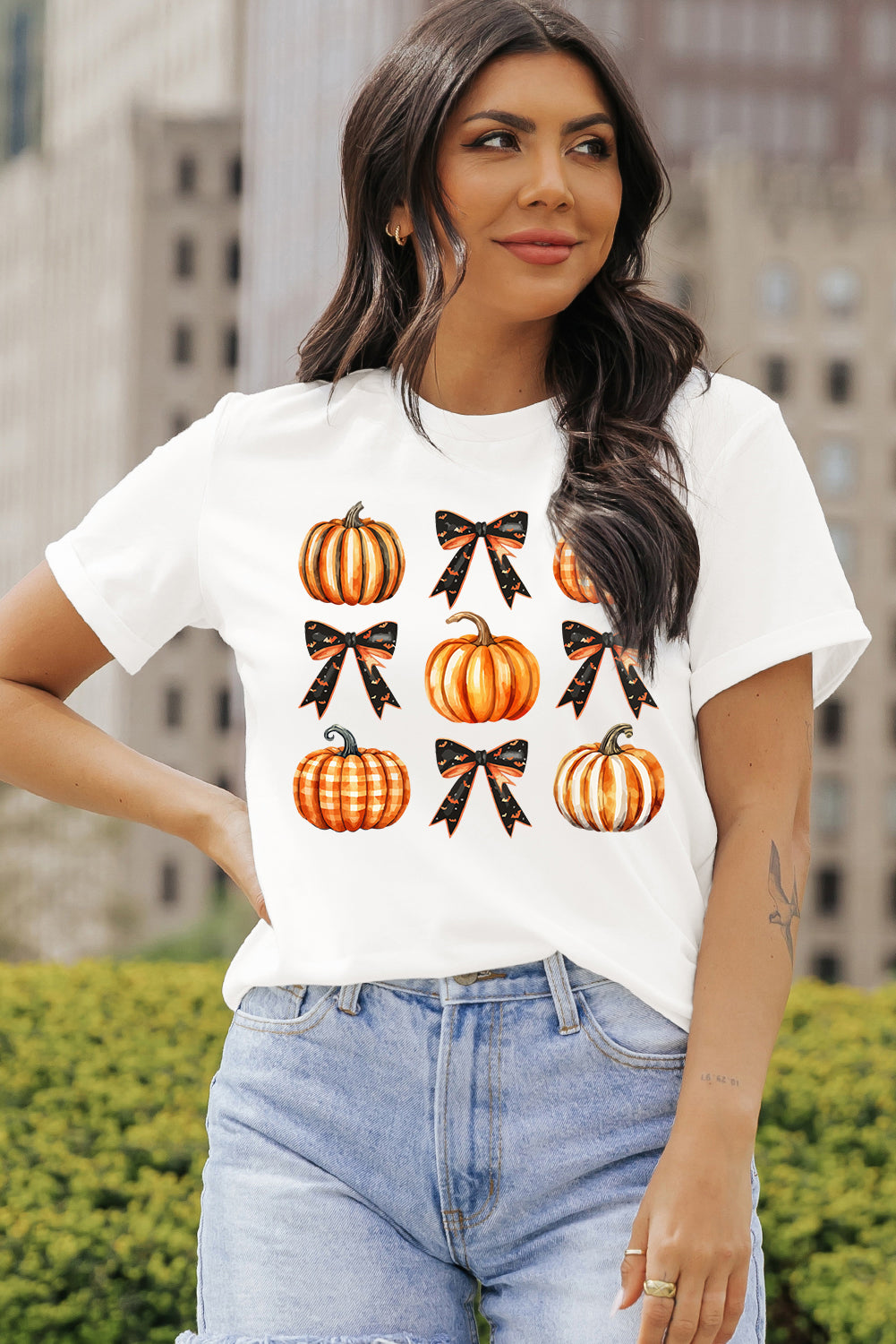 Halloween Pumpkin Bow Knot Print Crew Neck Tee | White