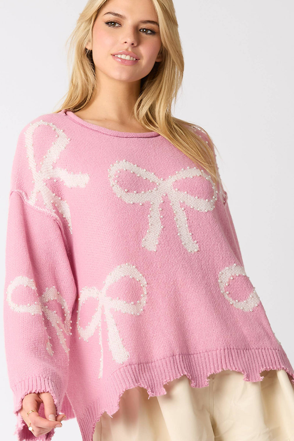 Pearl Beaded Bowknot Pattern Distressed Split Hem Sweater | Pink