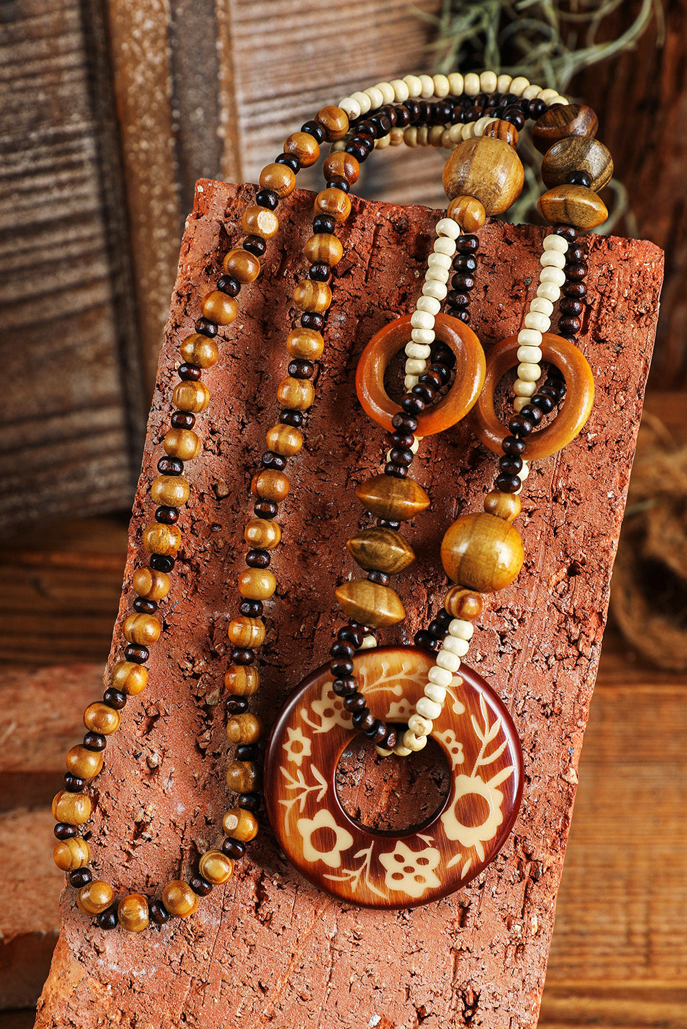 Vintage Beaded Wooden Pendant Necklace | Brown