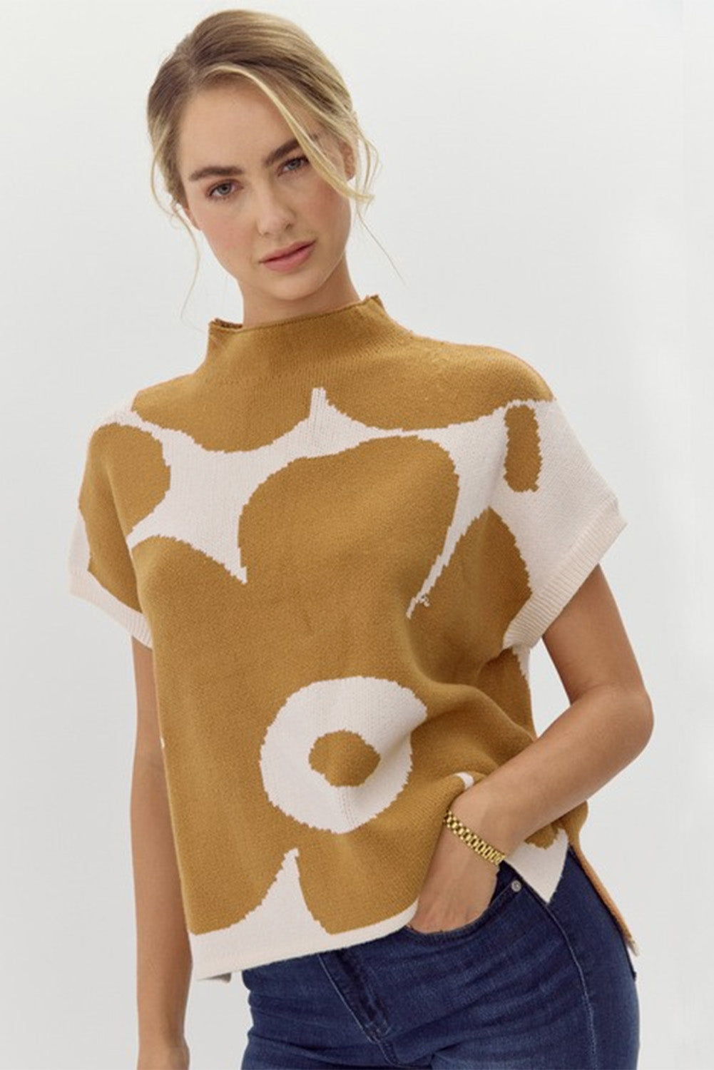 Big Flower Pattern Stand Neck Short Sleeve Sweater | Camel