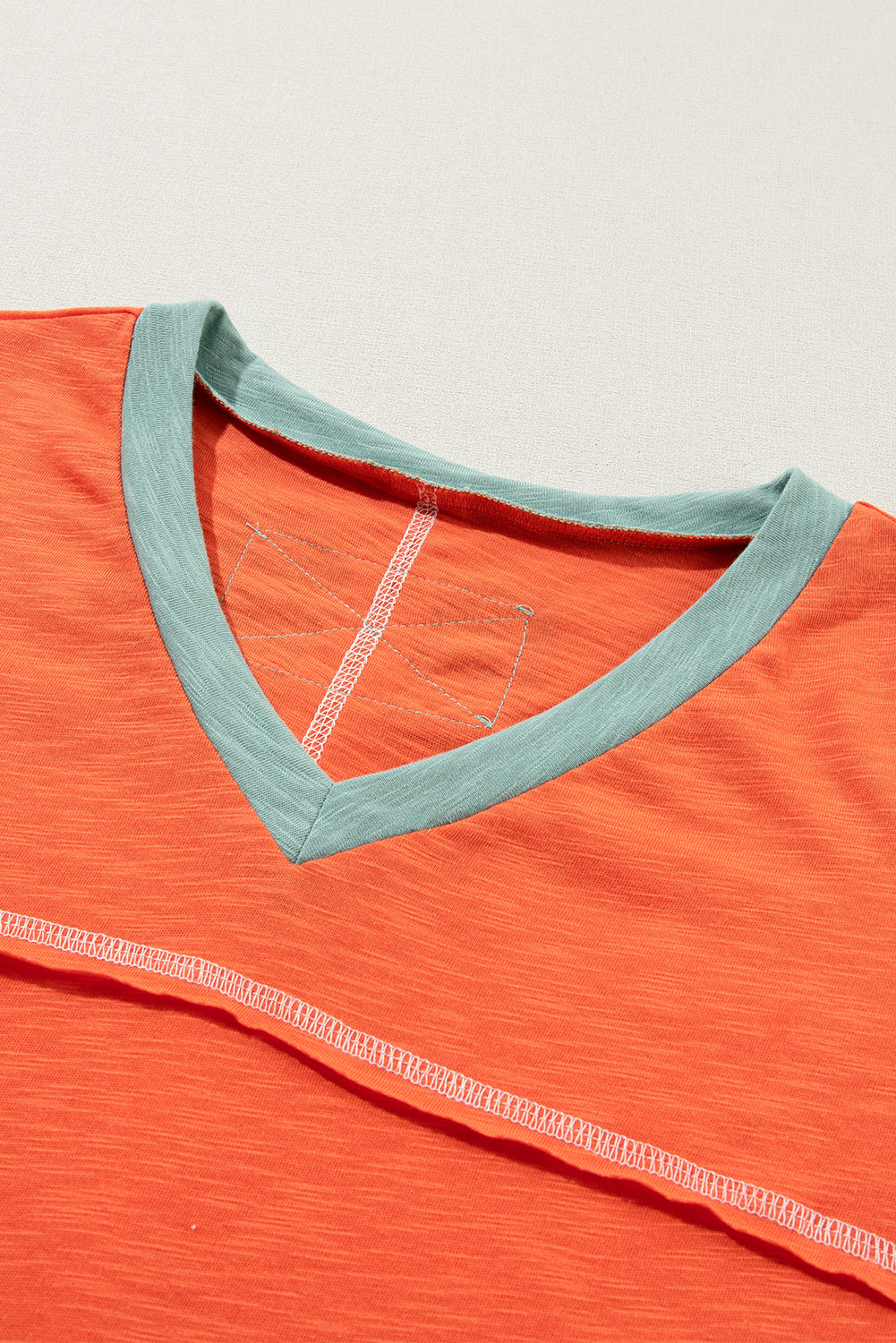 Contrast Trim Exposed Seam V Neck T-Shirt | Grapefruit Orange