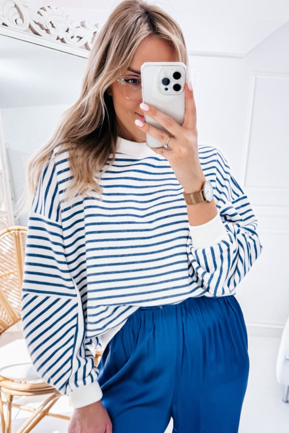 Drop Shoulder Crew Neck Loose Sweatshirt | Blue Stripe