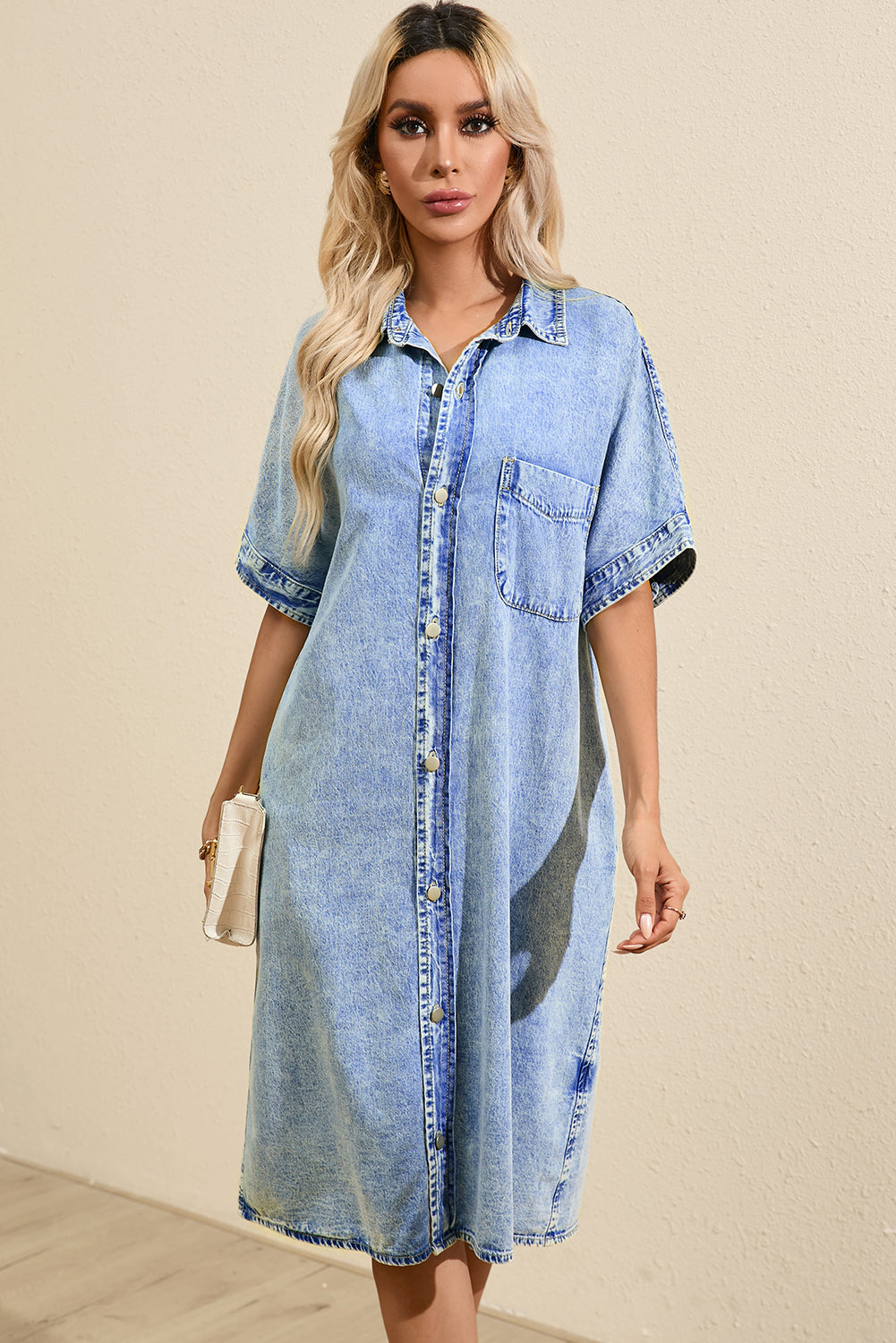 Loose Medium Wash Short Sleeve Shirt Chambray Dress | Light Blue