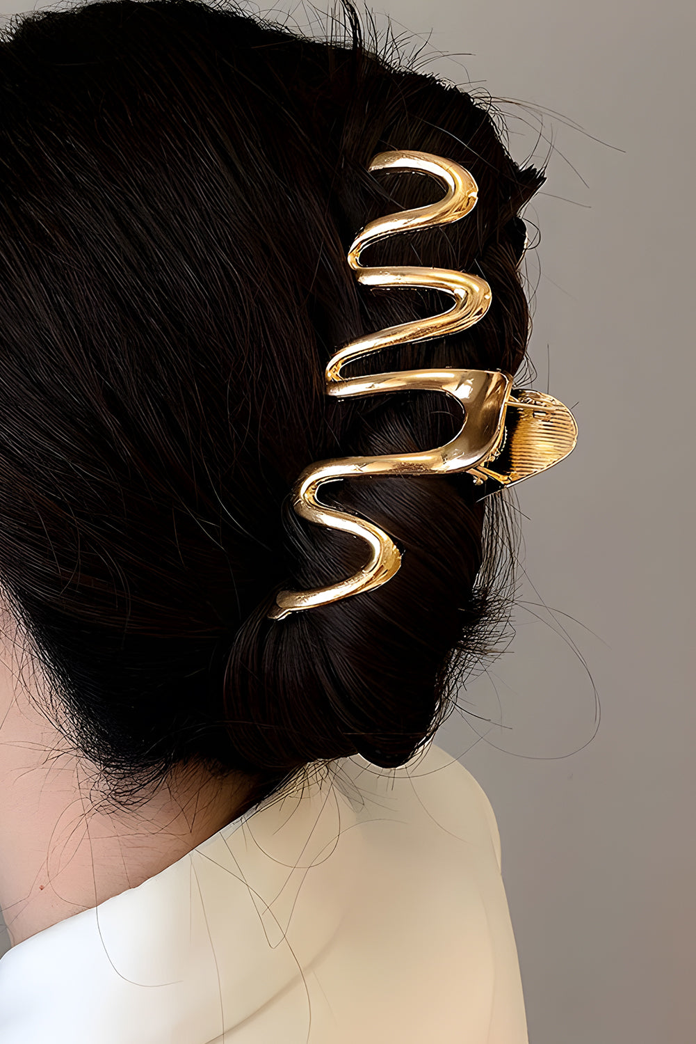 Wave Shaped Plated Alloy Large Hair Clip | Gold