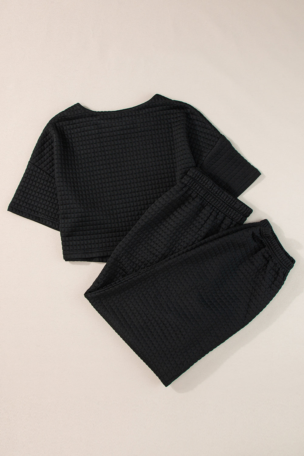 Lattice Textured Cropped Tee And Jogger Pants Set | Black