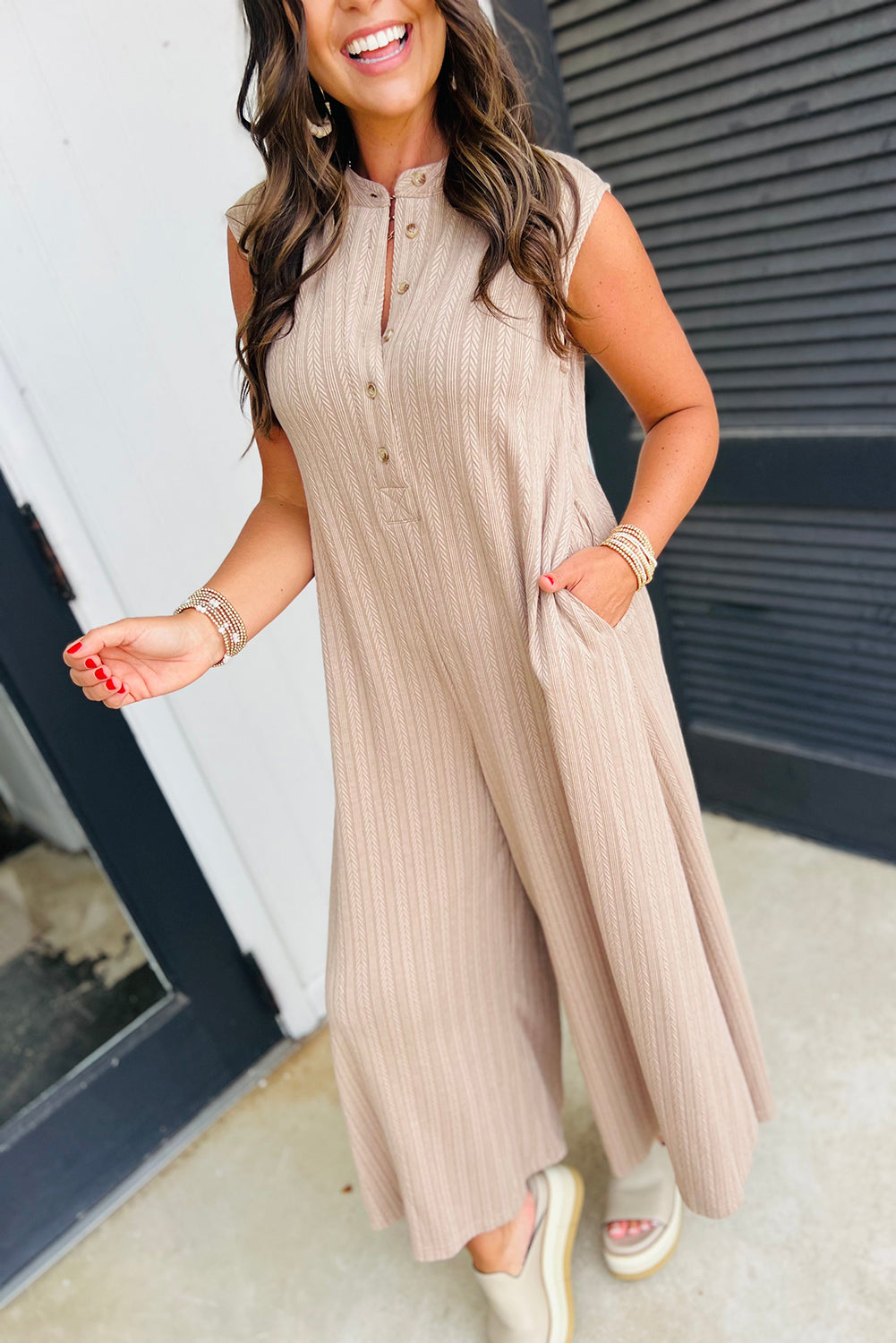 Textured Buttoned Wide Leg Sleeveless Jumpsuit | Smoke Gray