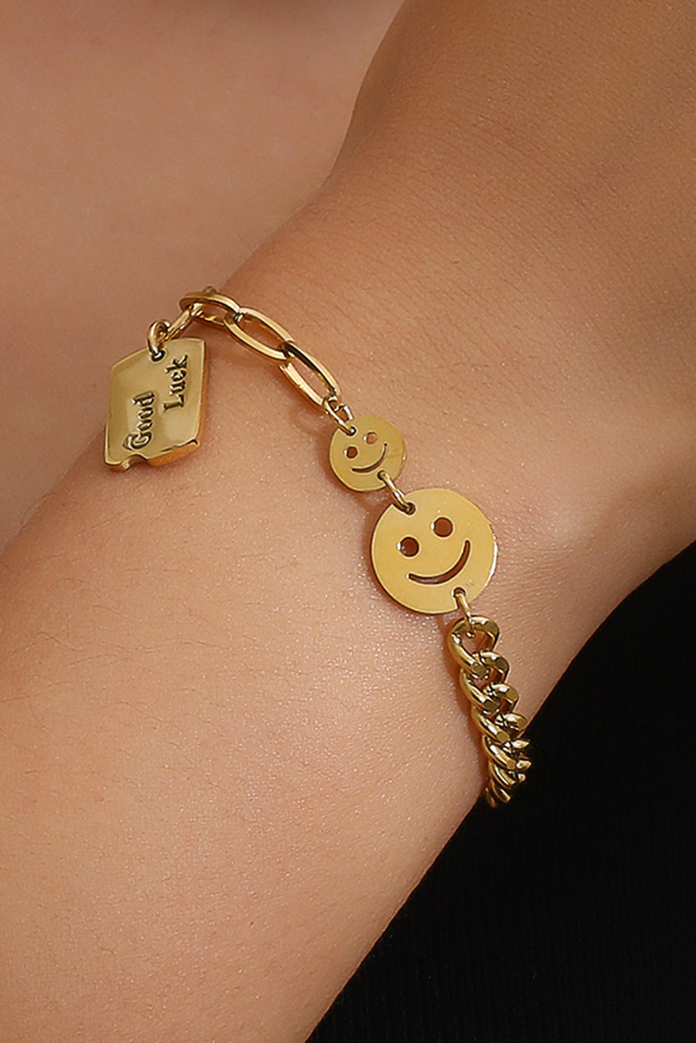 Good Luck Smile Face Adjustable Chain Bracelet | Gold