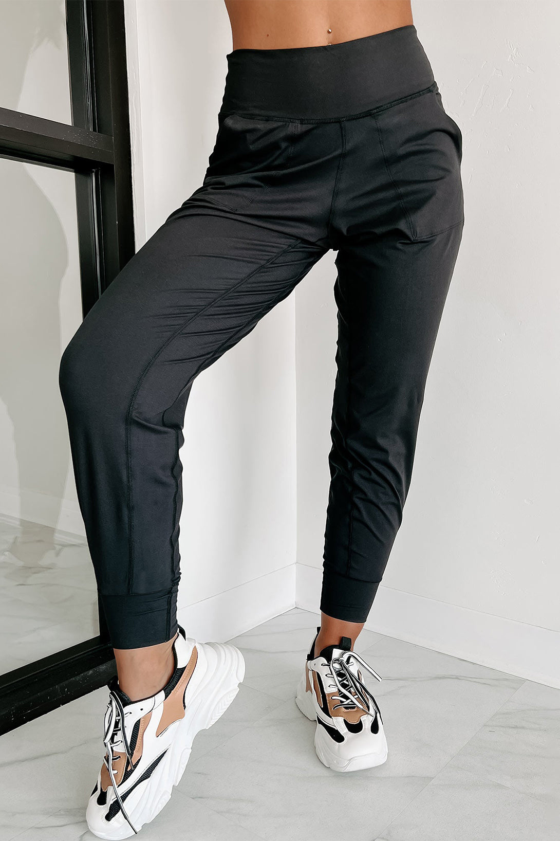 Exposed Seam High Waist Pocketed Joggers | Black