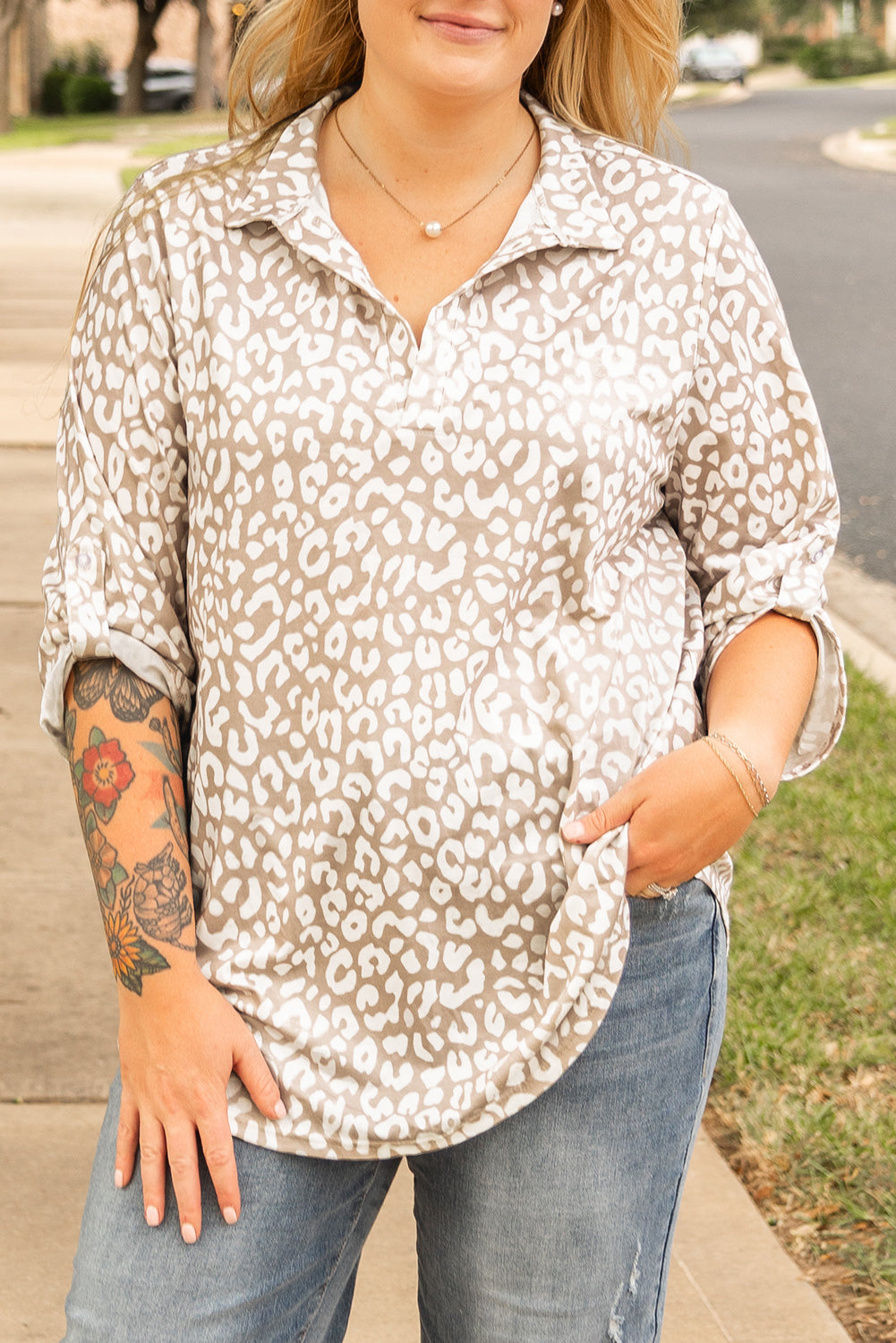 Leopard Tab Sleeve V Neck Plus Size Top | Apricot