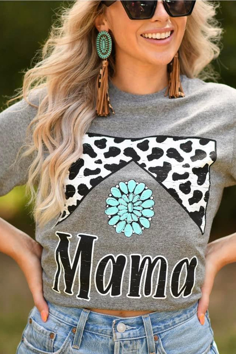 Mama Cowhide Graphic Tee | Gray