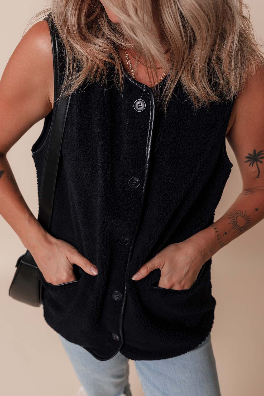 Leather Contrast Side Pockets Buttoned Fleece Vest | Black