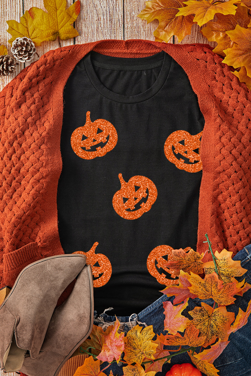 Glittering Pumpkin Face Graphic Crewneck Halloween T Shirt | Black