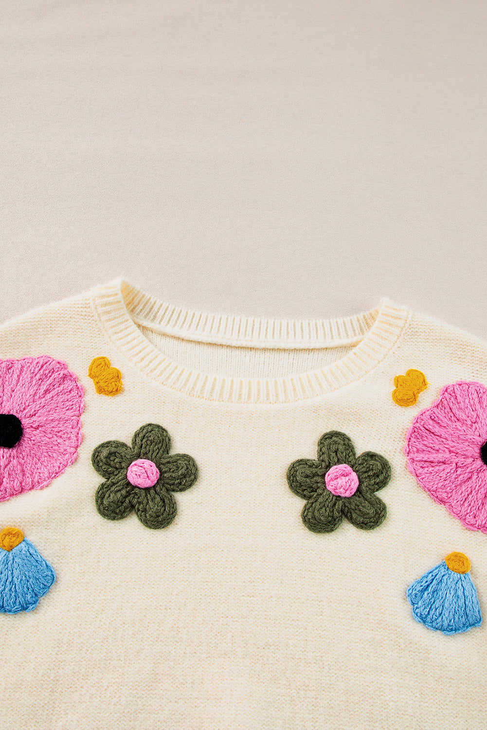 Knitted Flower Pattern Ribbed Edge Sweater | Beige