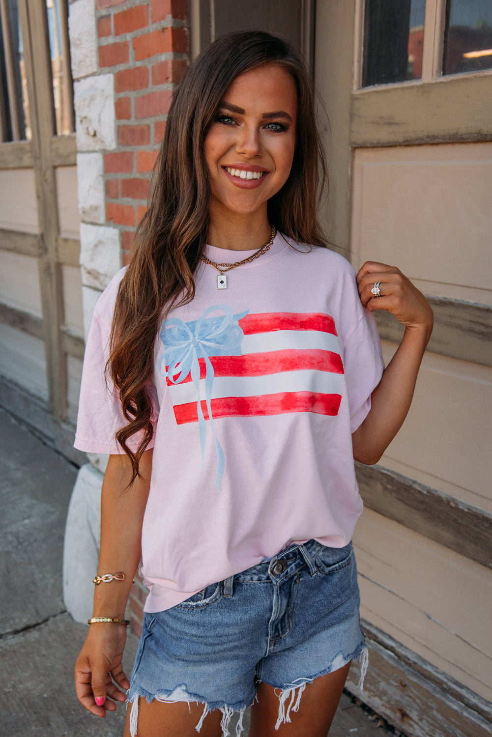 Flag Bow Graphic Crewneck Tee | Light Pink