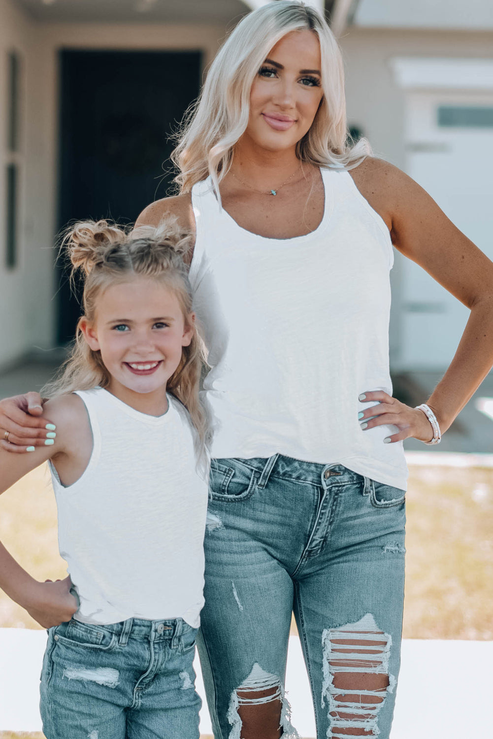 Scoop Neck Basic Solid Tank Top | White