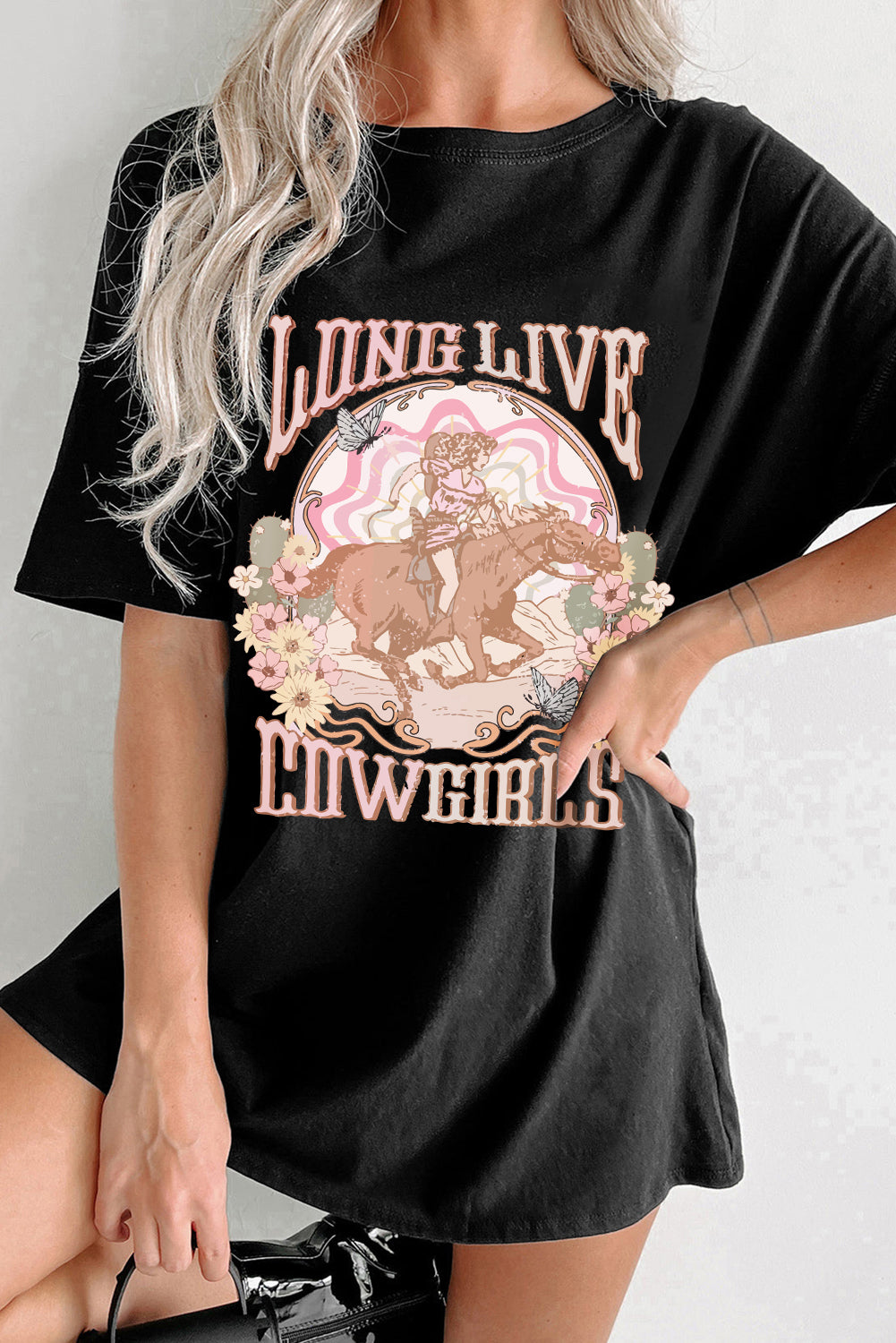 Long Live Cowgirls Graphic Crewneck T Shirt | Black