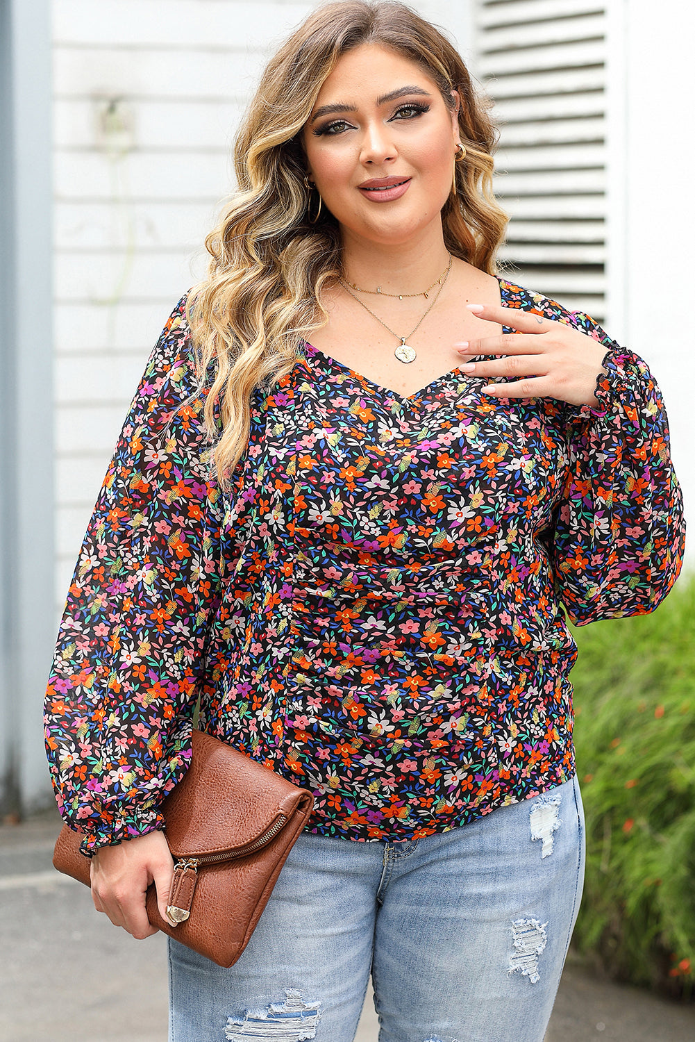 Plus Size V Neck Bubble Sleeve Floral Blouse | Black