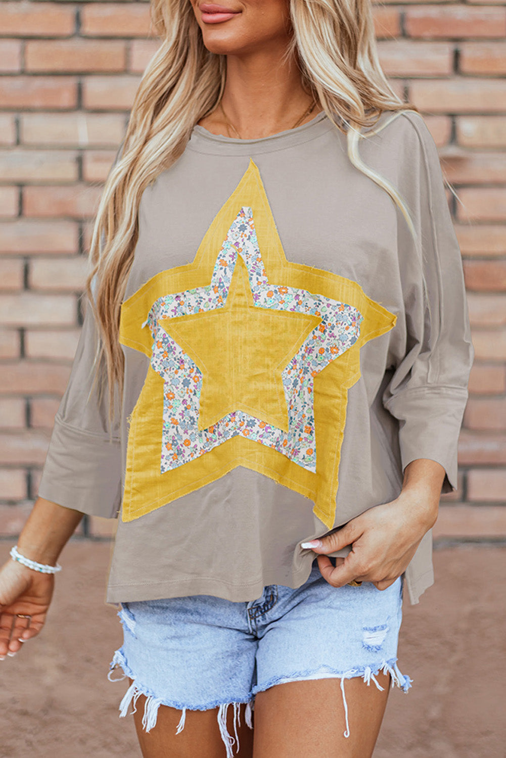 Floral Starbust Exposed Seam Mineral Wash Top | Medium Grey