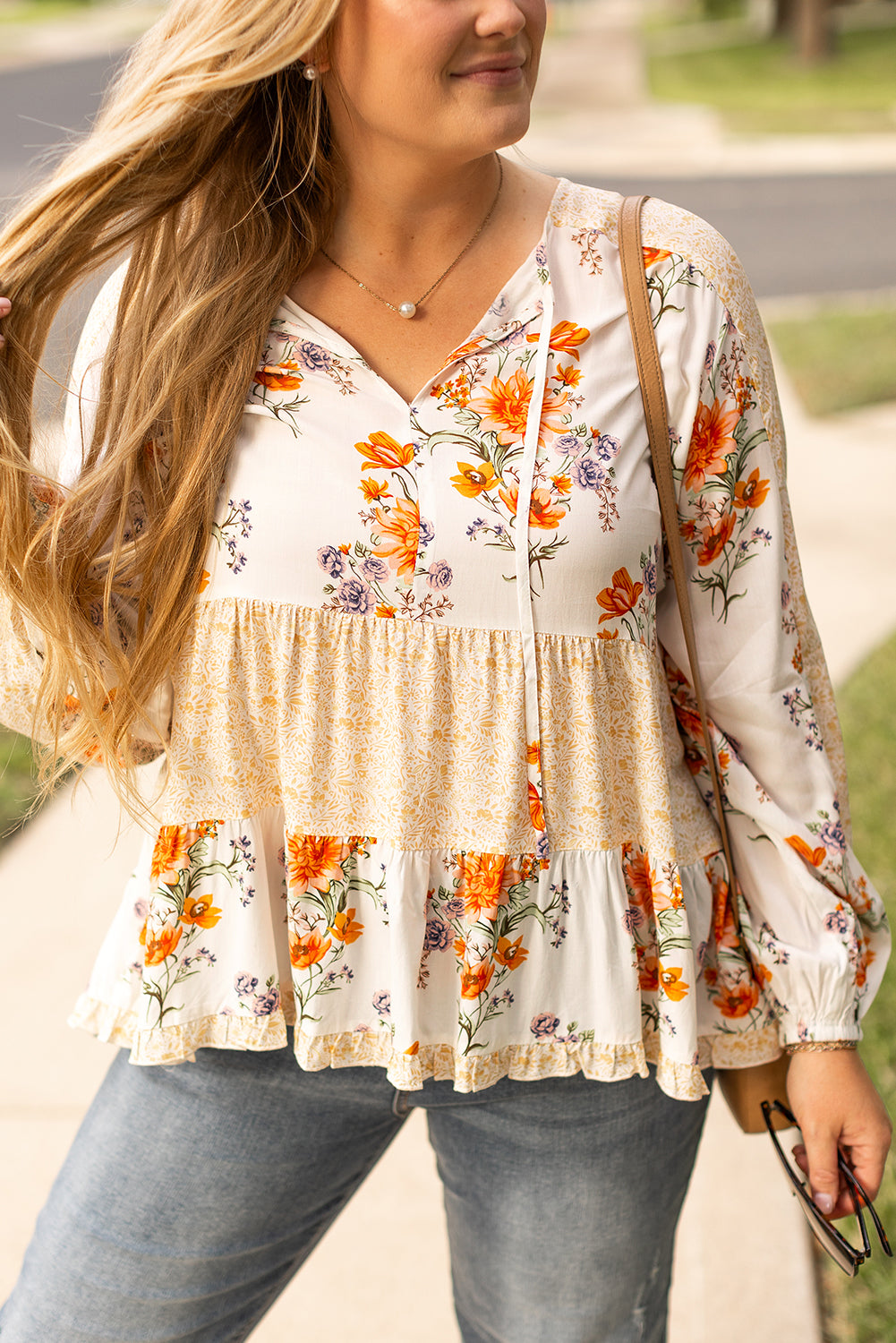 Plus Size Floral Print V Neck Puff Sleeve Blouse | White