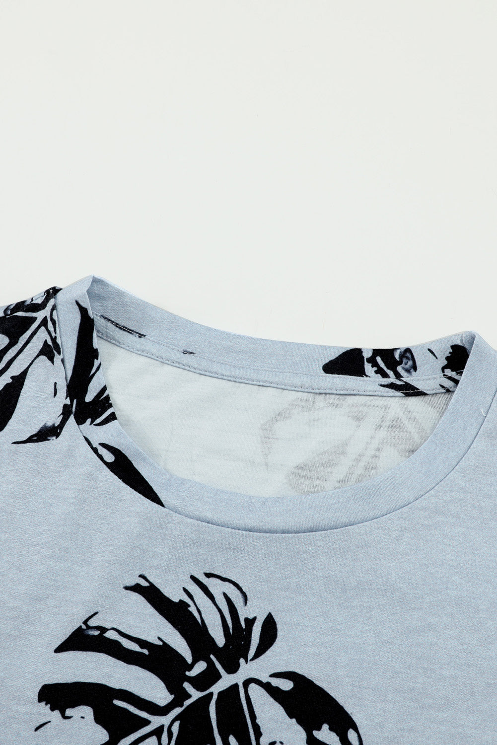 Crew Neck Tropical Plants Print T-Shirt | Gray