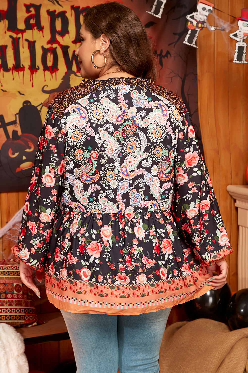 Plus Size Paisley Floral Print V Neck Bubble Sleeve Blouse | Black