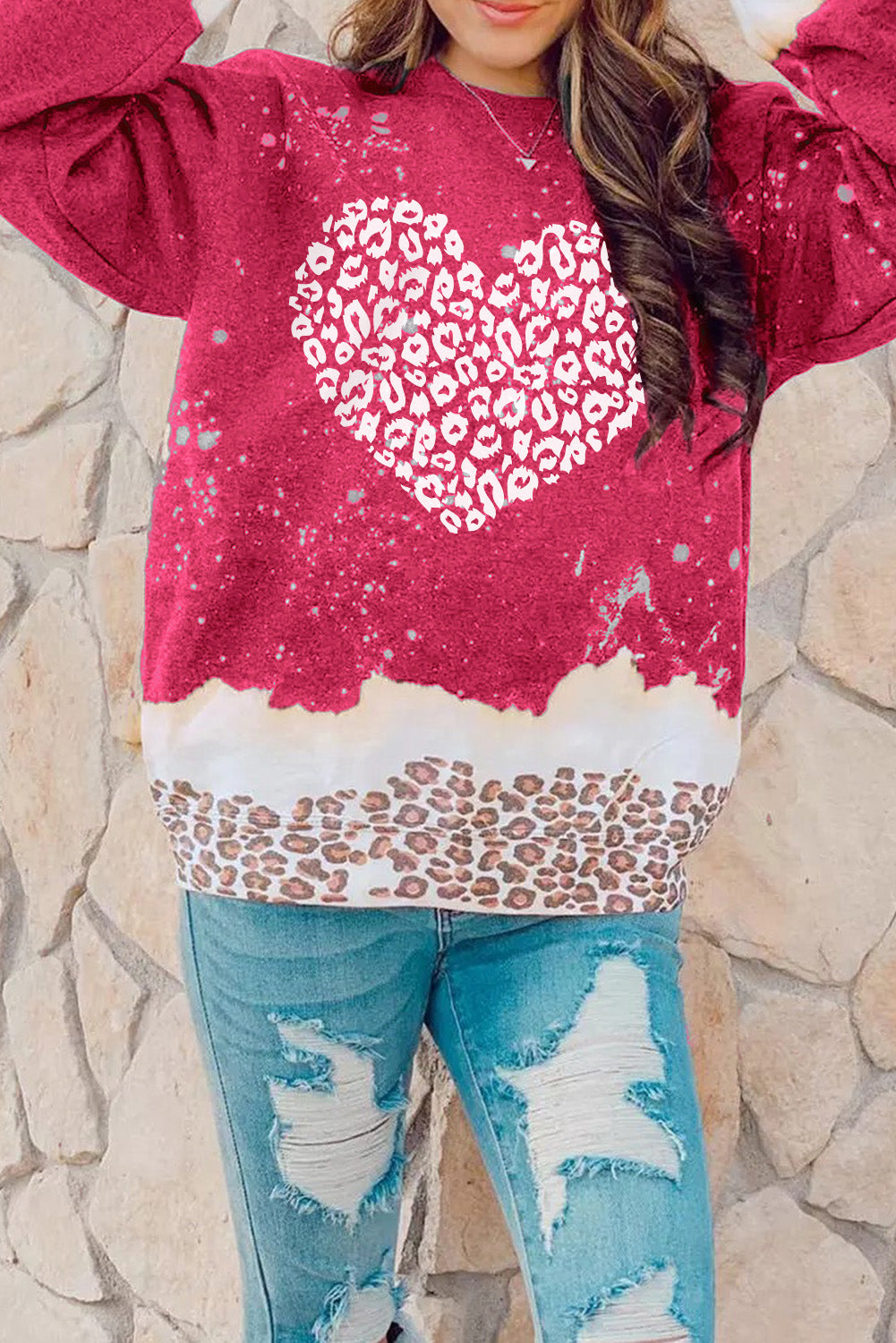 Fiery  Leopard Bleached Heart Graphic Pullover Sweatshirt | Red