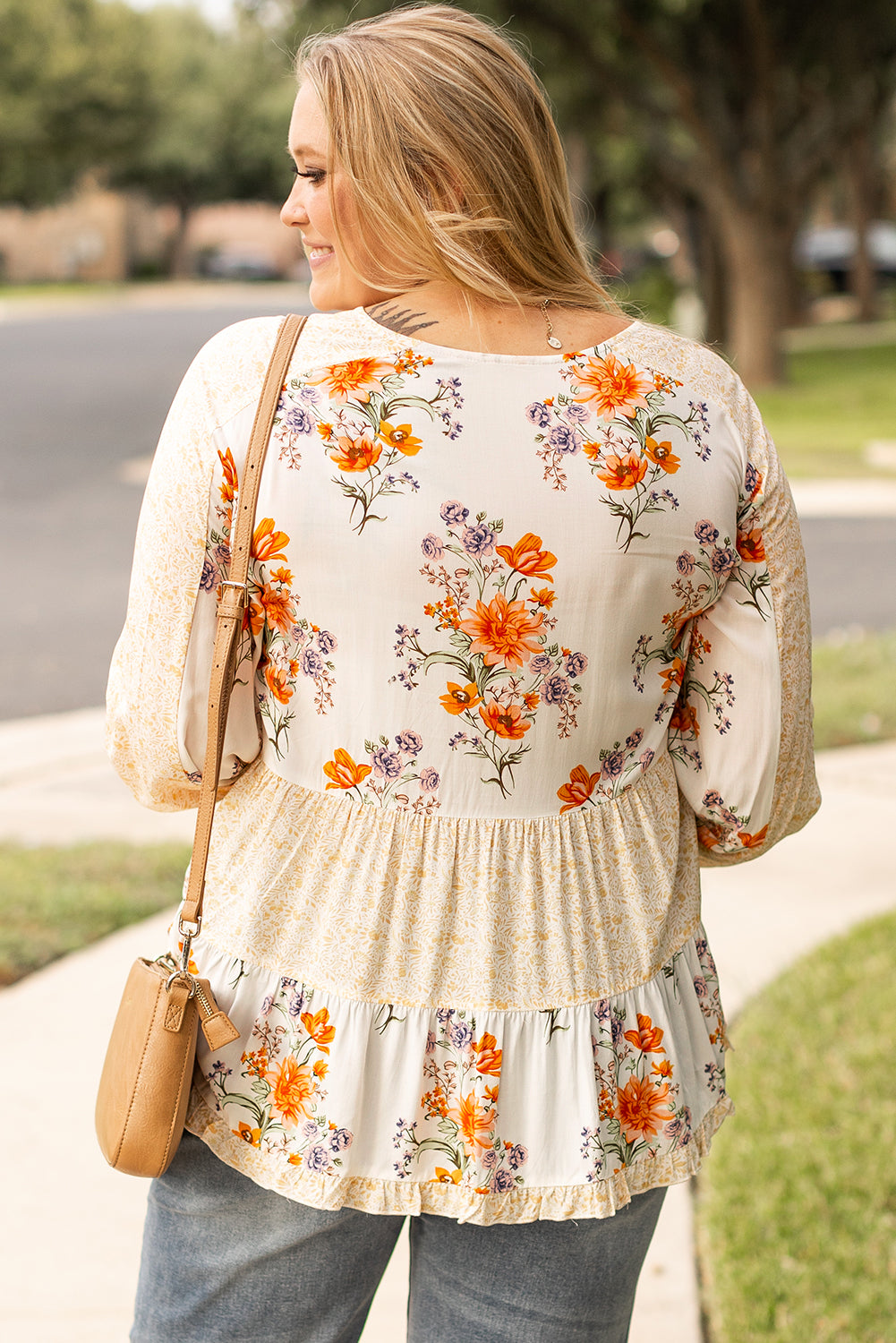 Plus Size Floral Print V Neck Puff Sleeve Blouse | White